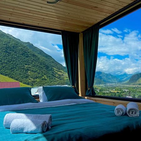 Kazbegi Inn Cottages Esterno foto